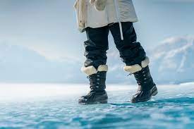 Fashionable Winter Boots in Extreme Conditions